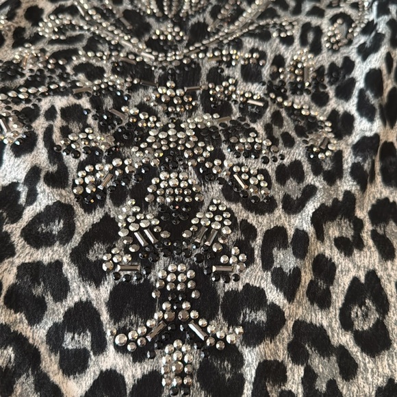 Caché Vintage Gray & Black Leopard Embellished Top - Picture 10 of 11